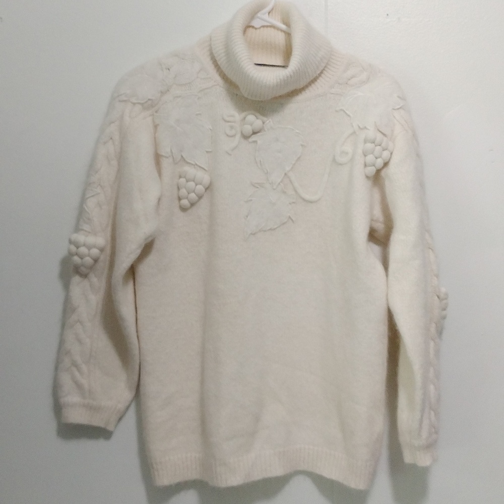 IB Diffusion turtle neck sweater size S